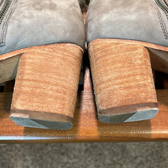 Fyre Like New Boots! Size 8, gorgeous - Picture 9 of 10